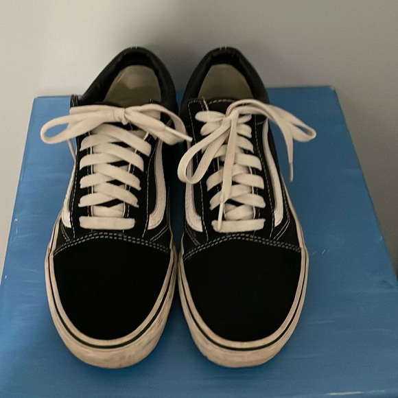 Vans Shoes - Vans Old Skool black with white suede and canvas size 7.5 women’s/ 6.0 men’s